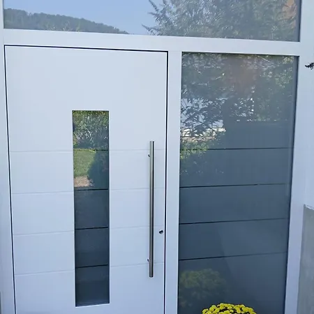 Klein & Fein - Small & Beautiful Handthal