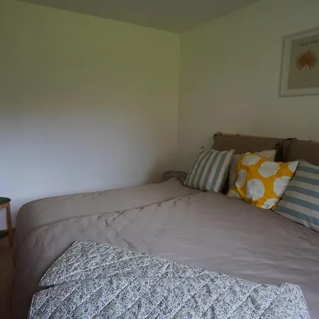 Klein & Fein - Small & Beautiful Handthal